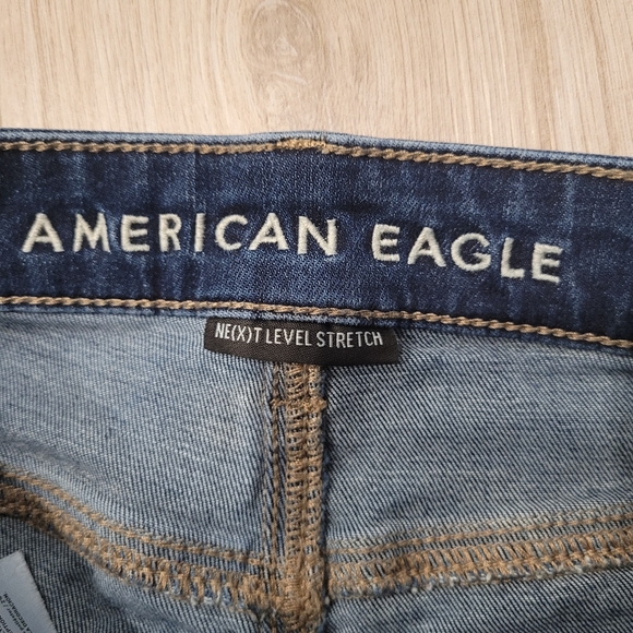 American Eagle Ne(x)t Level Stretch Blue Cotton Cuff Jean Shorts Size 4 - Picture 7 of 10